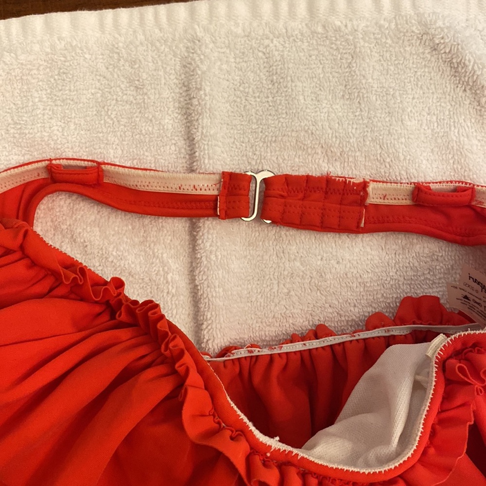 Hapari Bright Red Ruffle Off-Shoulder Bikini - Picture 7 of 7